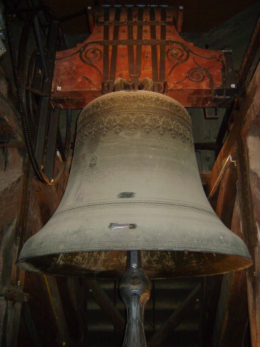 Berne cathédrale cloche 2.JPG