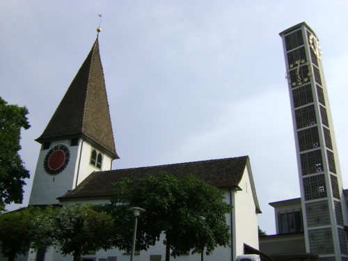 Zh Altstetten ancienne et nouvelle église .JPG