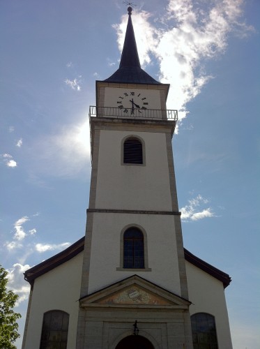 Domdidier église clocher.JPG