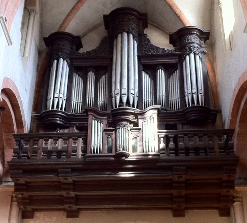 Grenoble cathédrale orgue.JPG