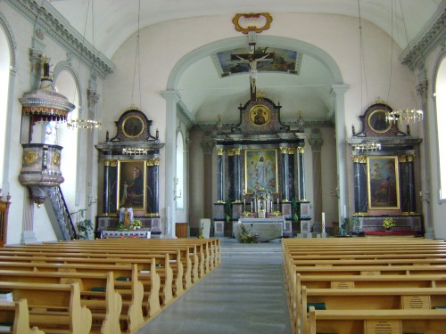 Villaz-st-Pierre église intérieur.JPG
