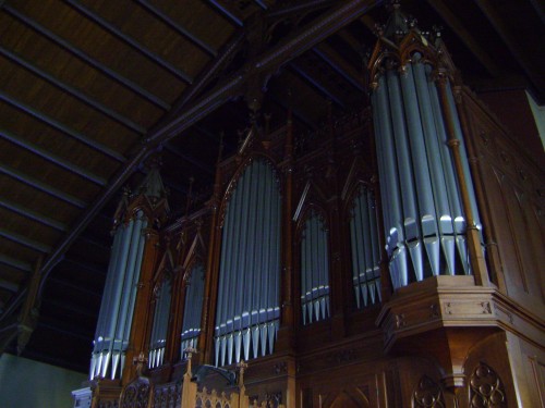 La Chaux-de-Fonds Temple Farel orgue.JPG